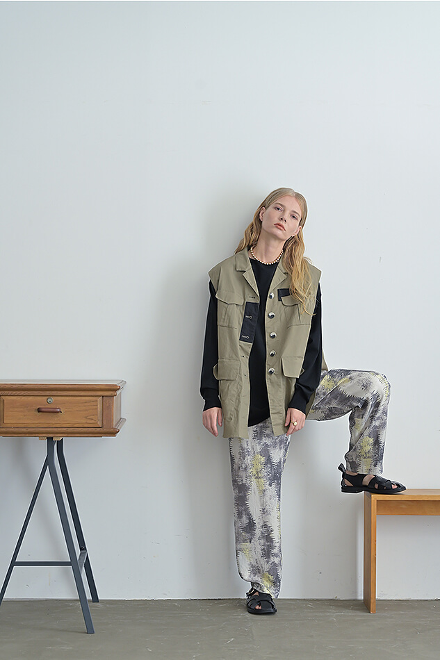 モデルのスタジオ撮影写真